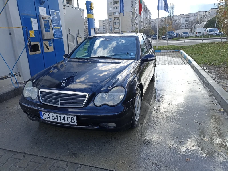Mercedes-Benz C 200 2.0 компресор, снимка 2 - Автомобили и джипове - 52635562