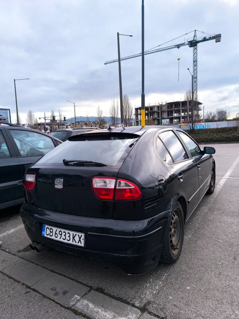 Seat Leon 1.8t, снимка 4 - Автомобили и джипове - 52680317