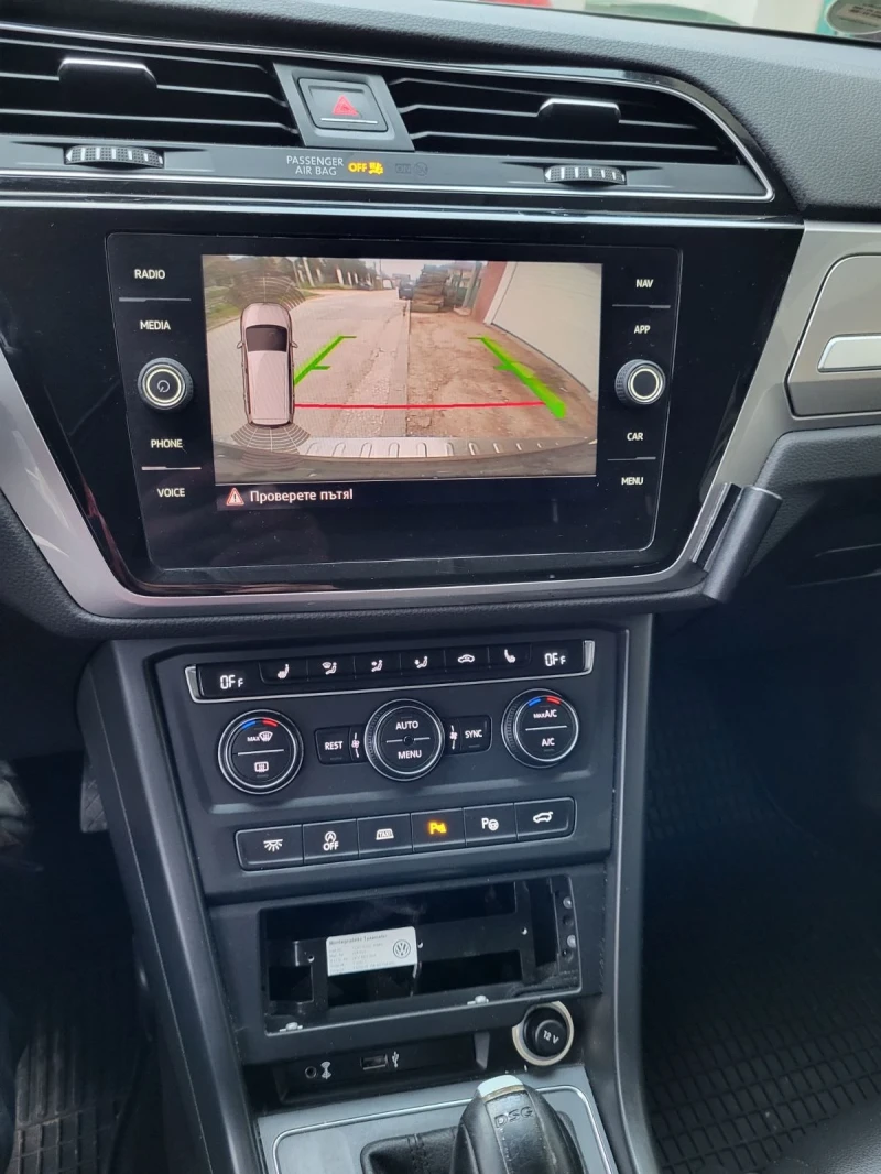 VW Touran 2000td, снимка 10 - Автомобили и джипове - 52758537