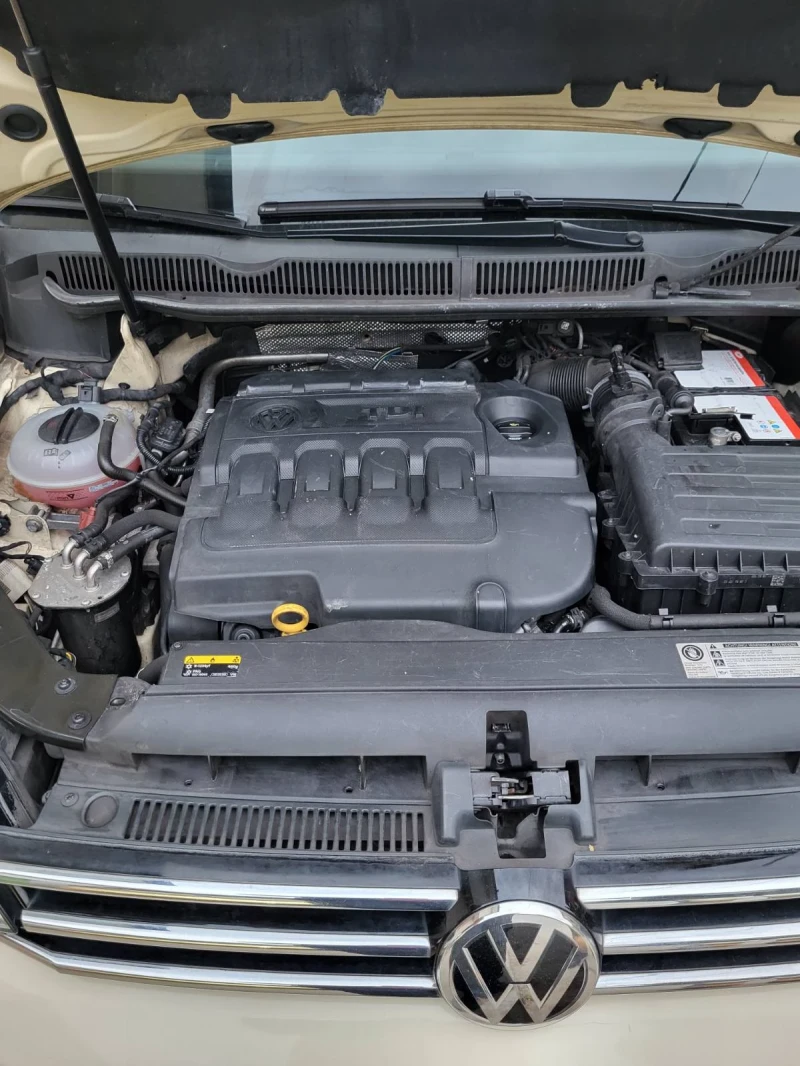 VW Touran 2000td, снимка 9 - Автомобили и джипове - 52758537