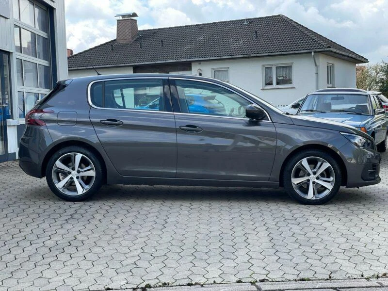 Peugeot 308 На части 1.2 Бензин 131к Автоматик - изображение 3