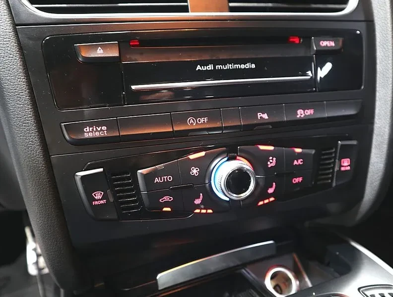 Audi A5 35 Tdi Quattro Sportback 8Ta, снимка 13 - Автомобили и джипове - 54995604