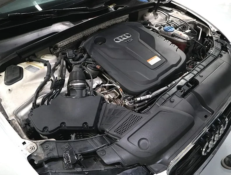 Audi A5 35 Tdi Quattro Sportback 8Ta, снимка 6 - Автомобили и джипове - 54995604