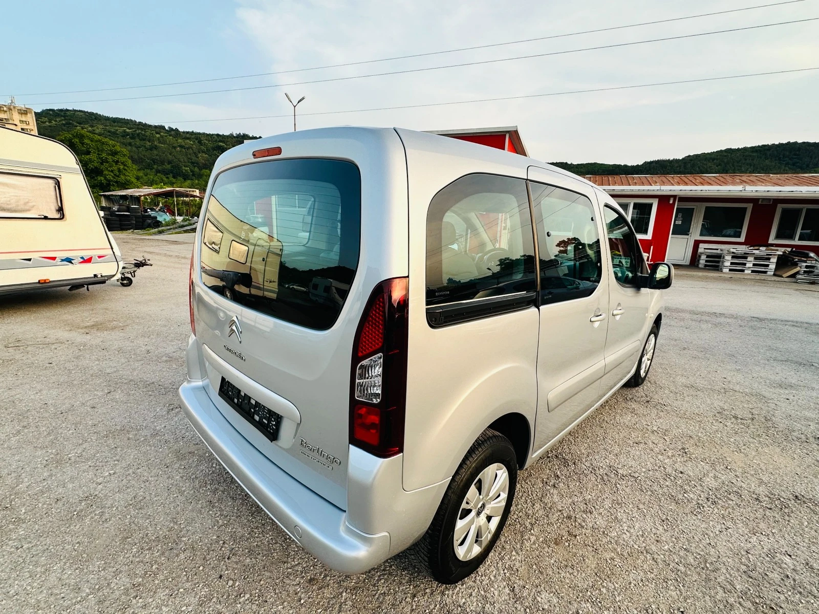 Citroen Berlingo 1.6 HDI MULTISPACE - изображение 3