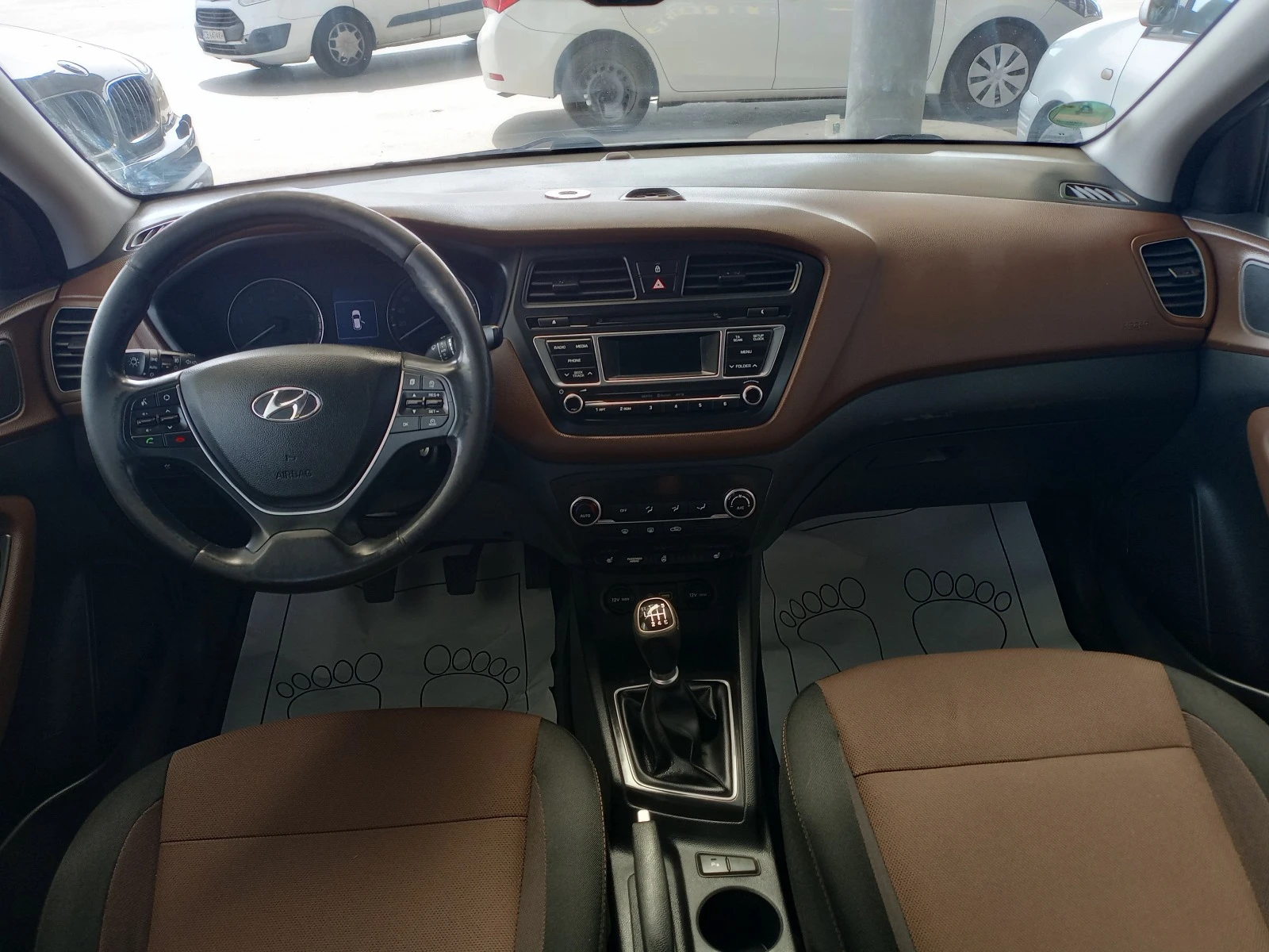 Hyundai I20 1.4 CRDi PANORAMA LED EURO6 - изображение 9