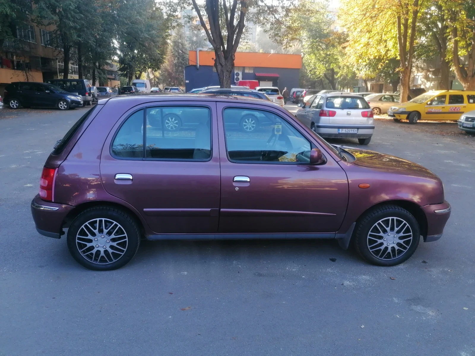 Nissan Micra 1, 0i 16v  - изображение 3