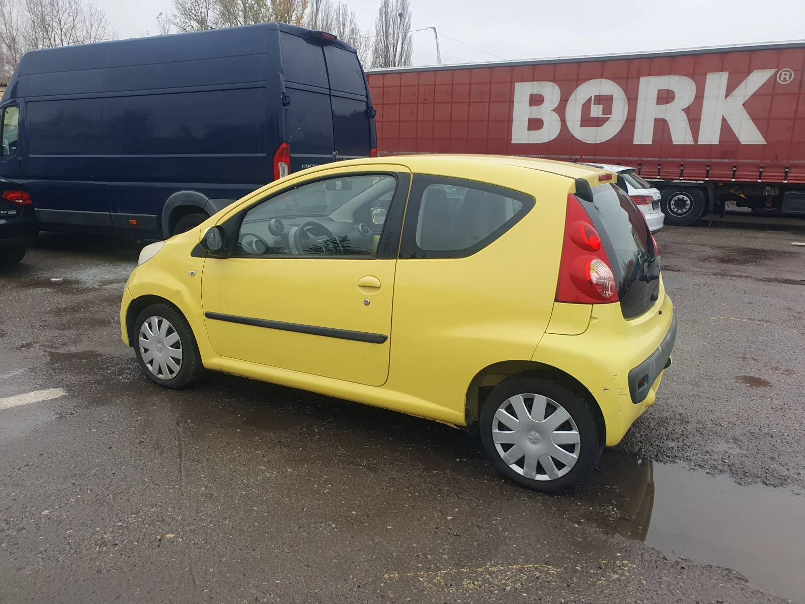 Peugeot 107 1.0 - изображение 6