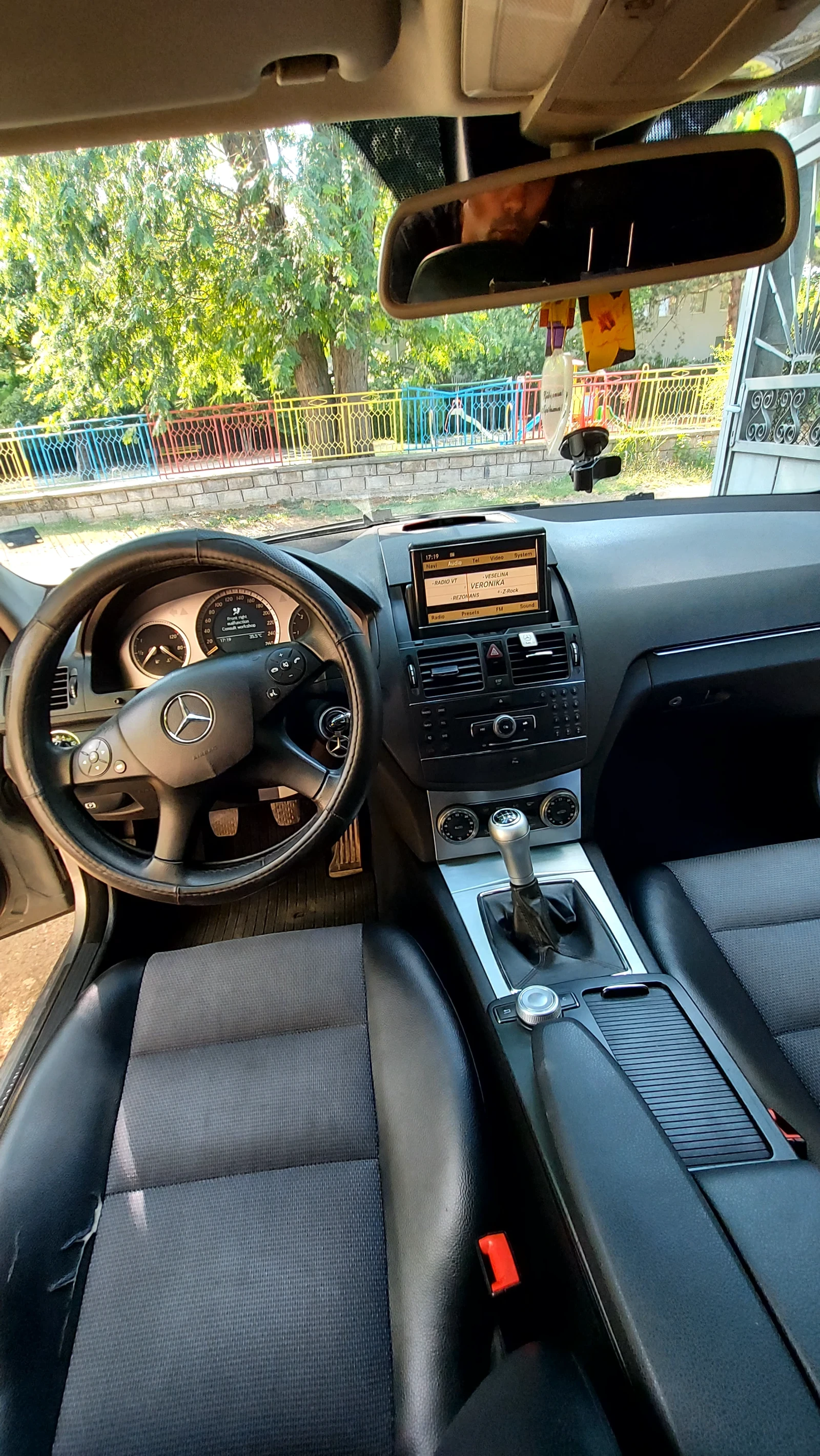 Mercedes-Benz C 220 2.2 170 navi - изображение 8