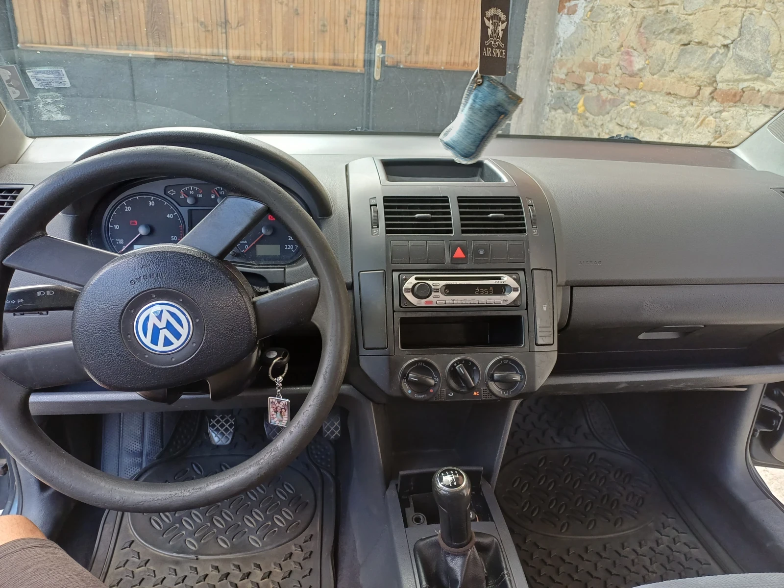VW Polo 1.4 - изображение 8