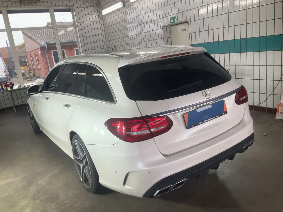 Mercedes-Benz C 63 AMG Mercedes-Benz C 63 AMG* *  | Mobile.bg   3