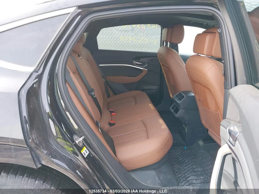 Audi E-Tron SPORTBACK, снимка 8 - Автомобили и джипове - 53942846