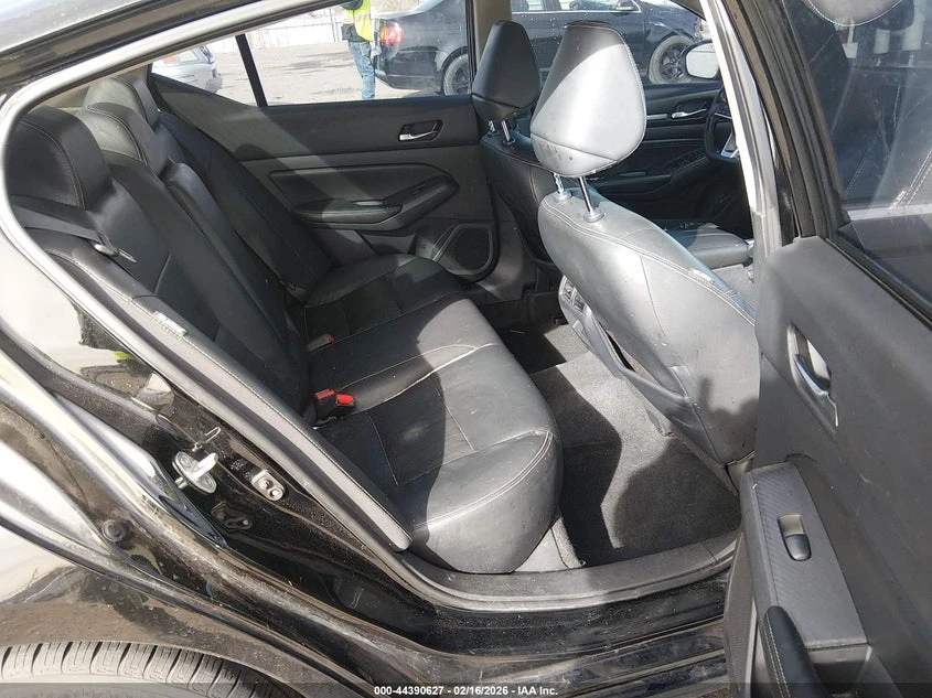 Nissan Altima 2.5L I-4 DI, DOHC, VVT, 182HP Front Wheel Drive | Mobile.bg � ����������� 8
