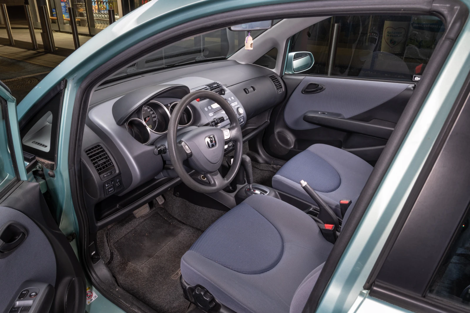 Honda Jazz, снимка 5 - Автомобили и джипове - 54046034