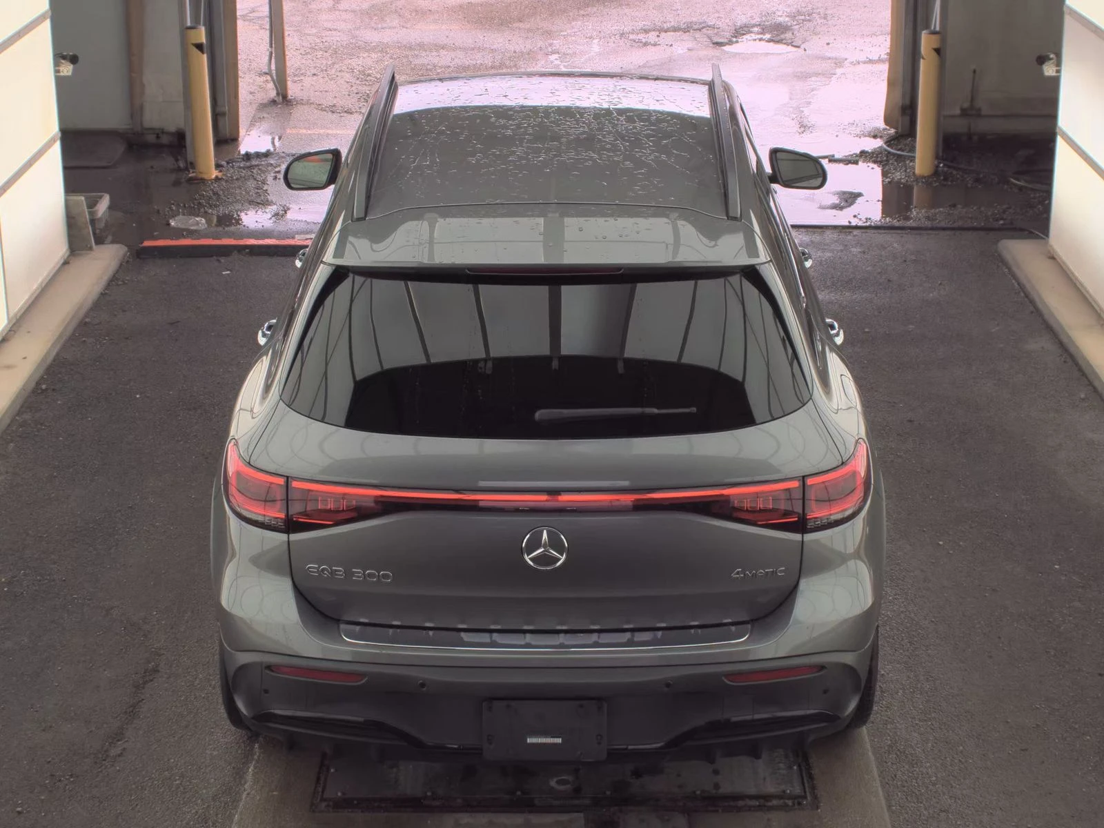 Mercedes-Benz EQB 300, снимка 4 - Автомобили и джипове - 54055123