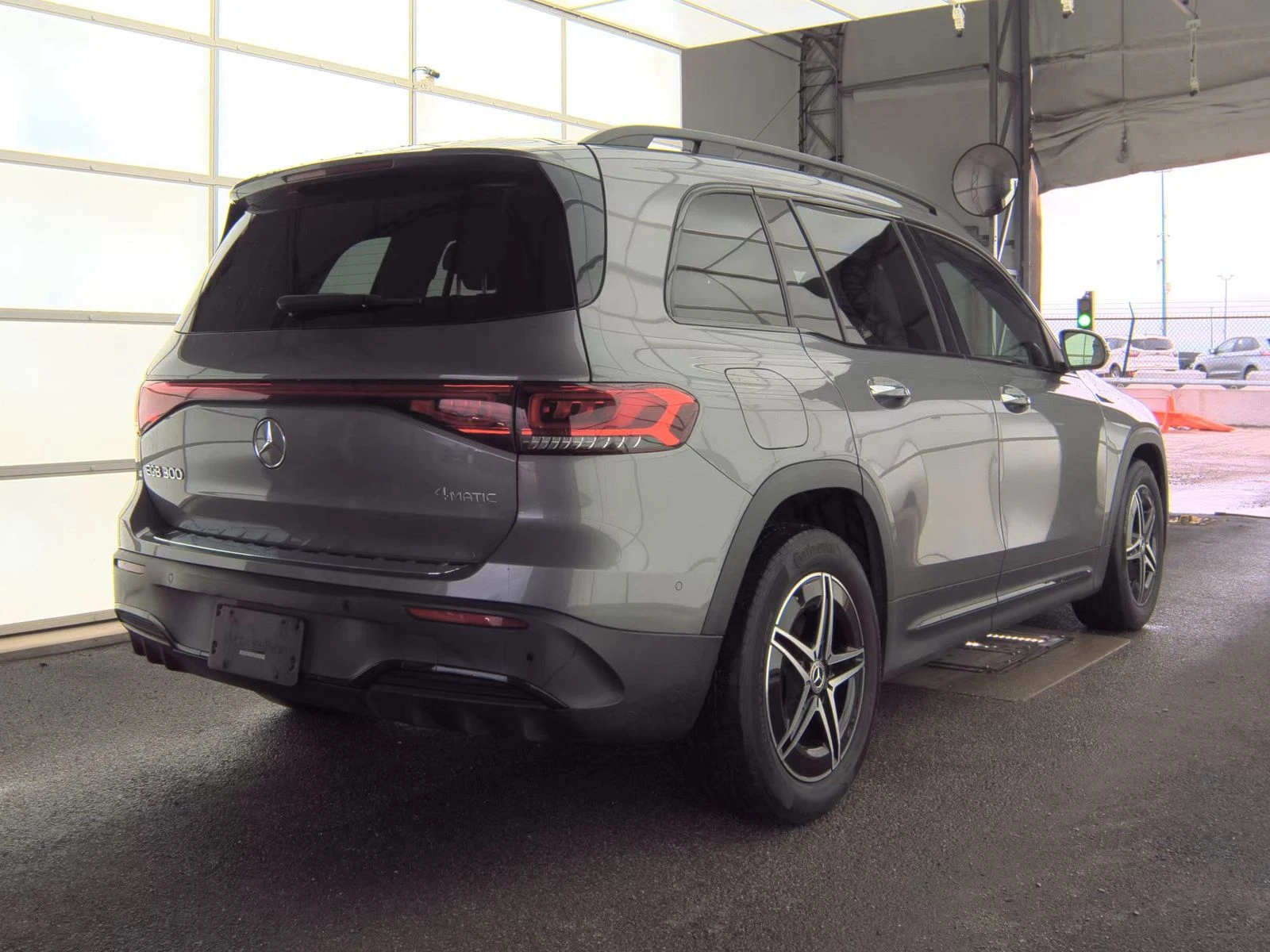 Mercedes-Benz EQB 300, снимка 6 - Автомобили и джипове - 54055123