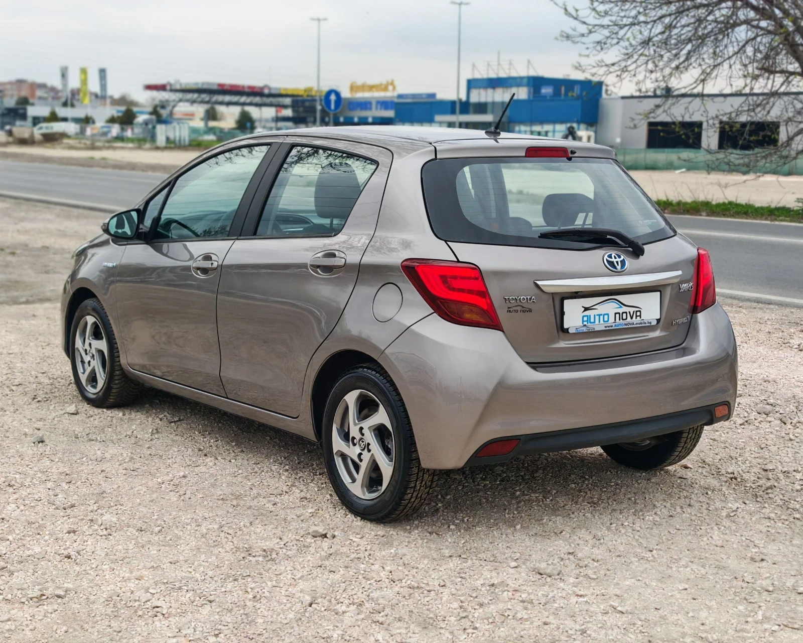 Toyota Yaris 1.5 100 �.�. ������!�������!  | Mobile.bg � ����������� 7