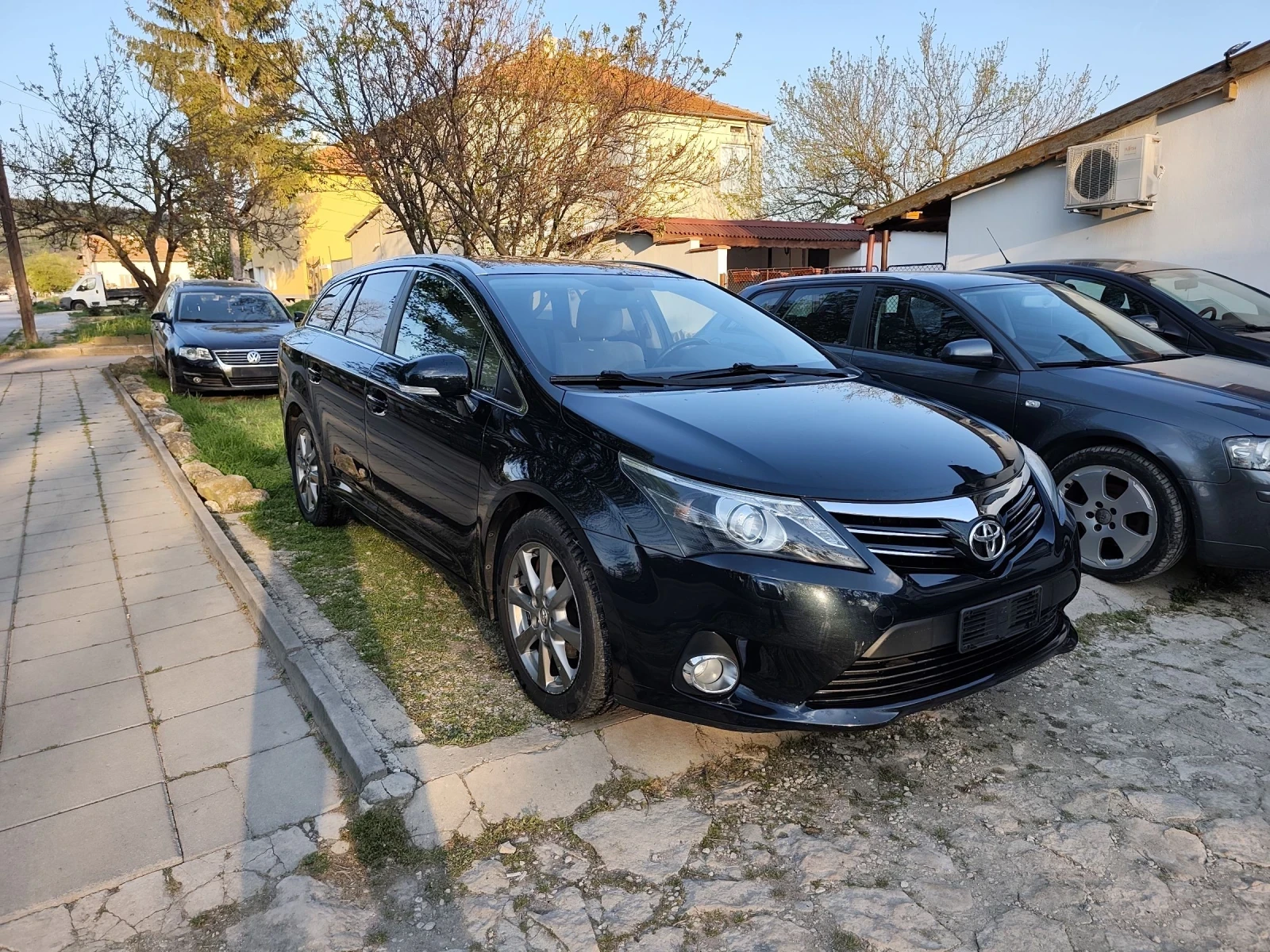Toyota Avensis 2.0D4D 124k.c. ОТЛИЧНА, FACELIFT, Фулл Екстри, , снимка 10 - Автомобили и джипове - 54568354