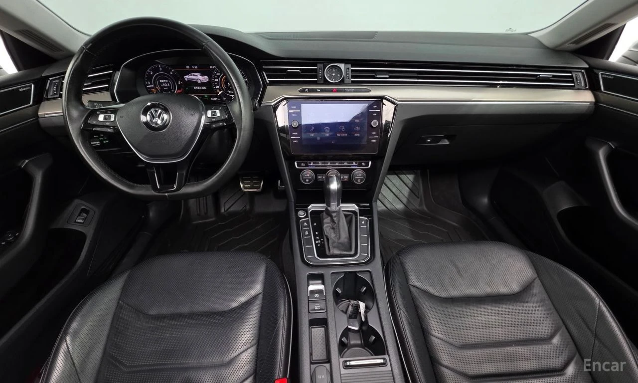 VW Arteon 2.0 TDI Prestige* DISTRONIC* 360 CAM* DYNAUDIO* , снимка 8 - Автомобили и джипове - 54867888