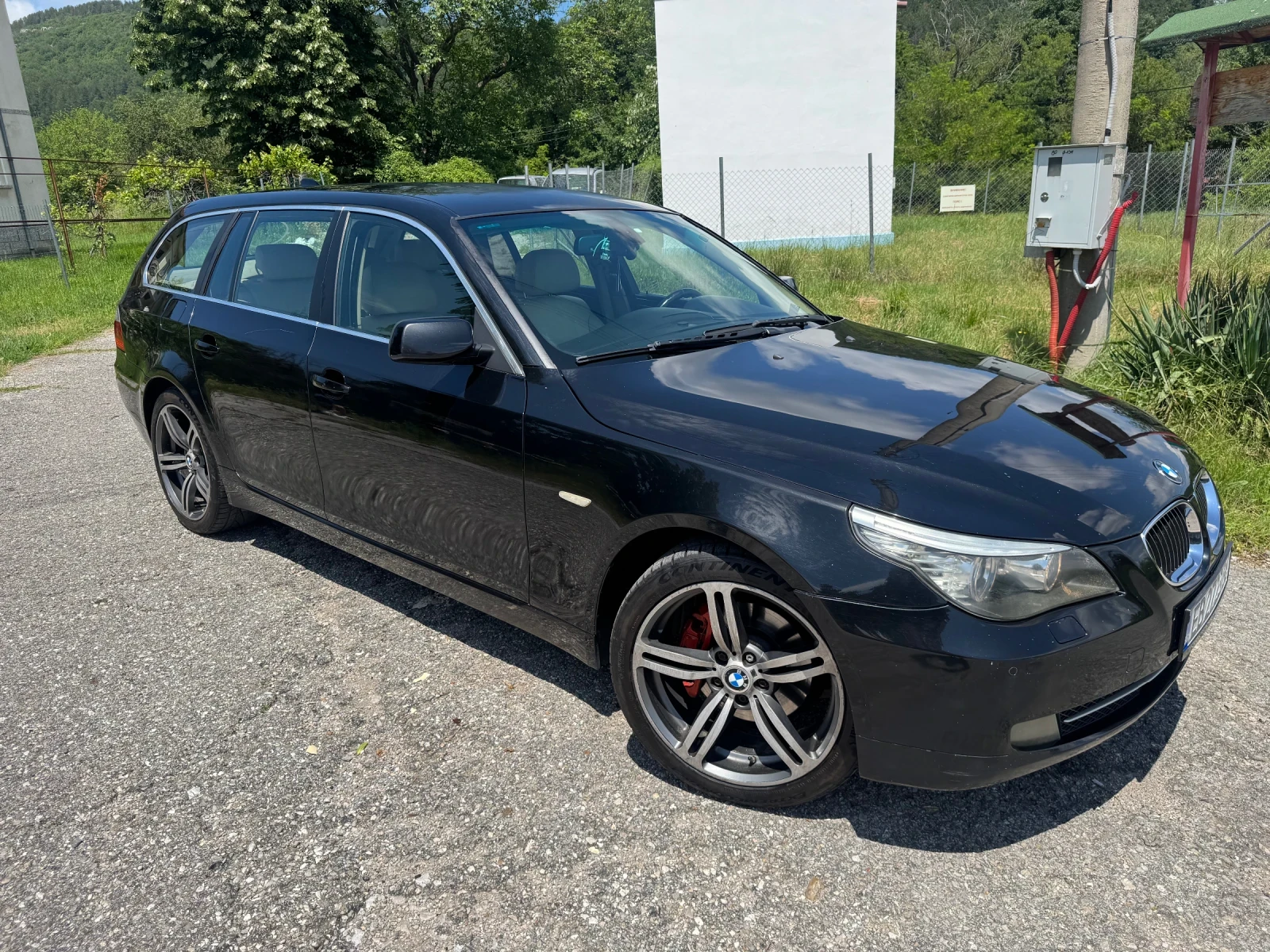 BMW 530 530xd, снимка 16 - Автомобили и джипове - 54889424