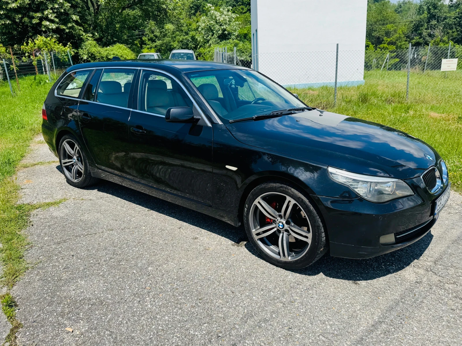 BMW 530 530xd, снимка 17 - Автомобили и джипове - 54889424