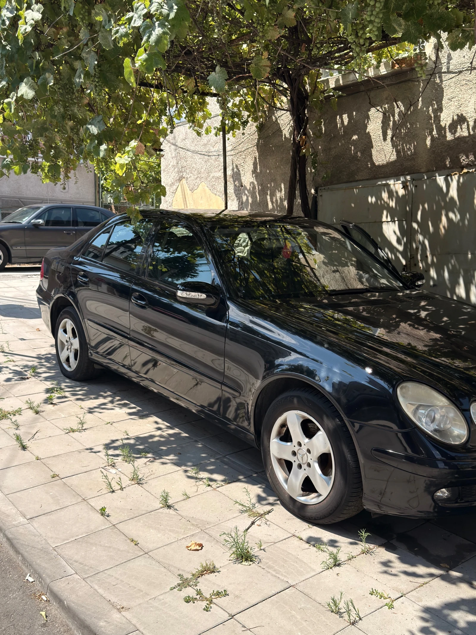 Mercedes-Benz E 200, снимка 13 - Автомобили и джипове - 55249754