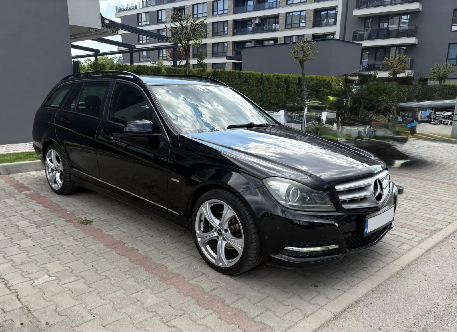 Mercedes-Benz C 220 CDI, снимка 2 - Автомобили и джипове - 55386974