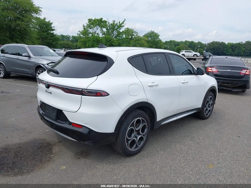 Alfa Romeo Tonale 1.3l Ti Eawd, снимка 4 - Автомобили и джипове - 55580707