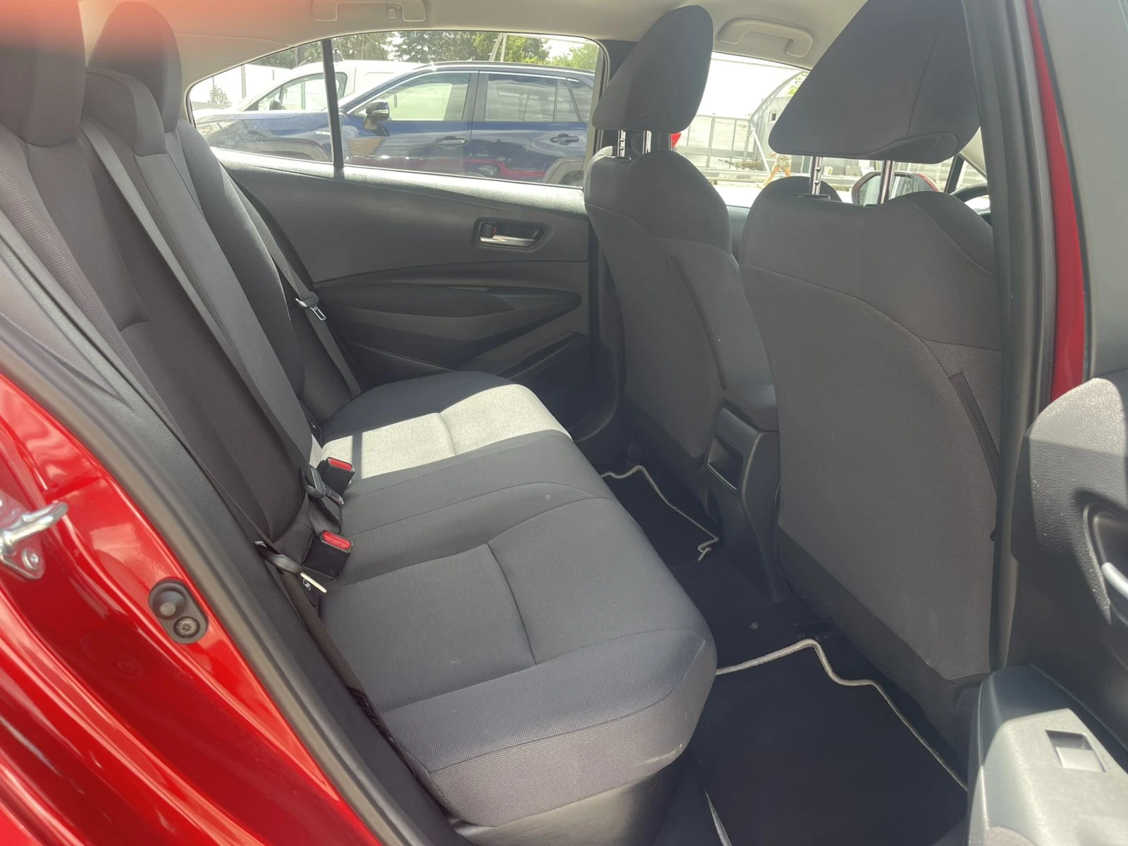 Toyota Corolla 1.8 HEV Comfort, снимка 11 - Автомобили и джипове - 55690604