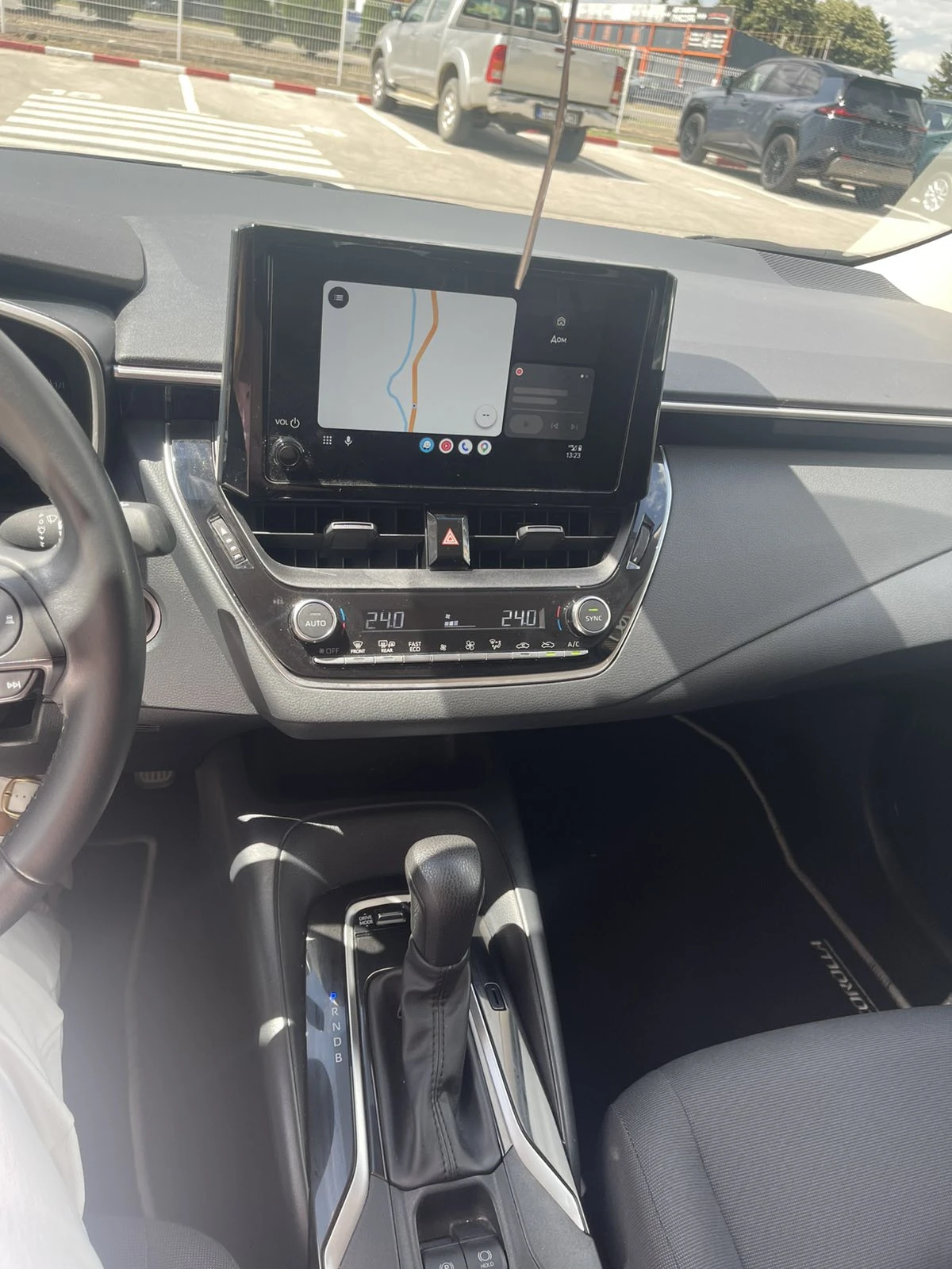 Toyota Corolla 1.8 HEV Comfort, снимка 8 - Автомобили и джипове - 55690604