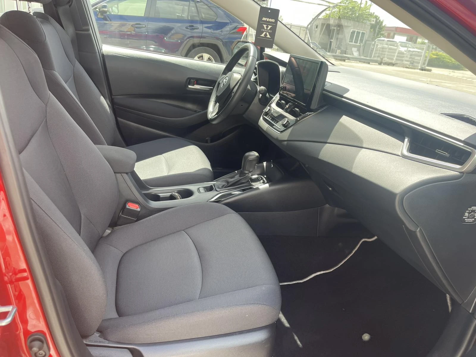 Toyota Corolla 1.8 HEV Comfort, снимка 4 - Автомобили и джипове - 55690604