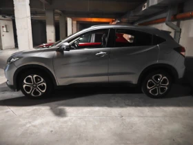 Honda Hr-v 1.5 I-VTEC Executive, панорамен покрив, автоматик - 25000 лв. / 12782.30 € - 22560061 2