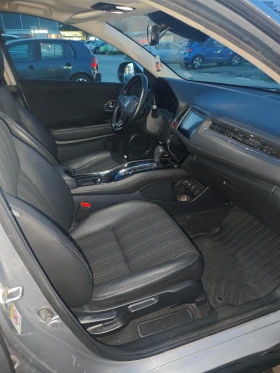 Honda Hr-v 1.5 I-VTEC Executive, панорамен покрив, автоматик - 25000 лв. / 12782.30 € - 22560061 12