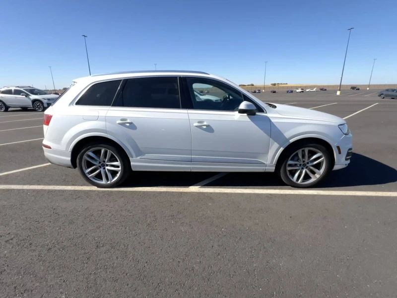 Audi Q7 1ВИ СОБСТВЕНИК* PRESTIGE* BOSE* PANO* ОБДУХ, снимка 4 - Автомобили и джипове - 47780901