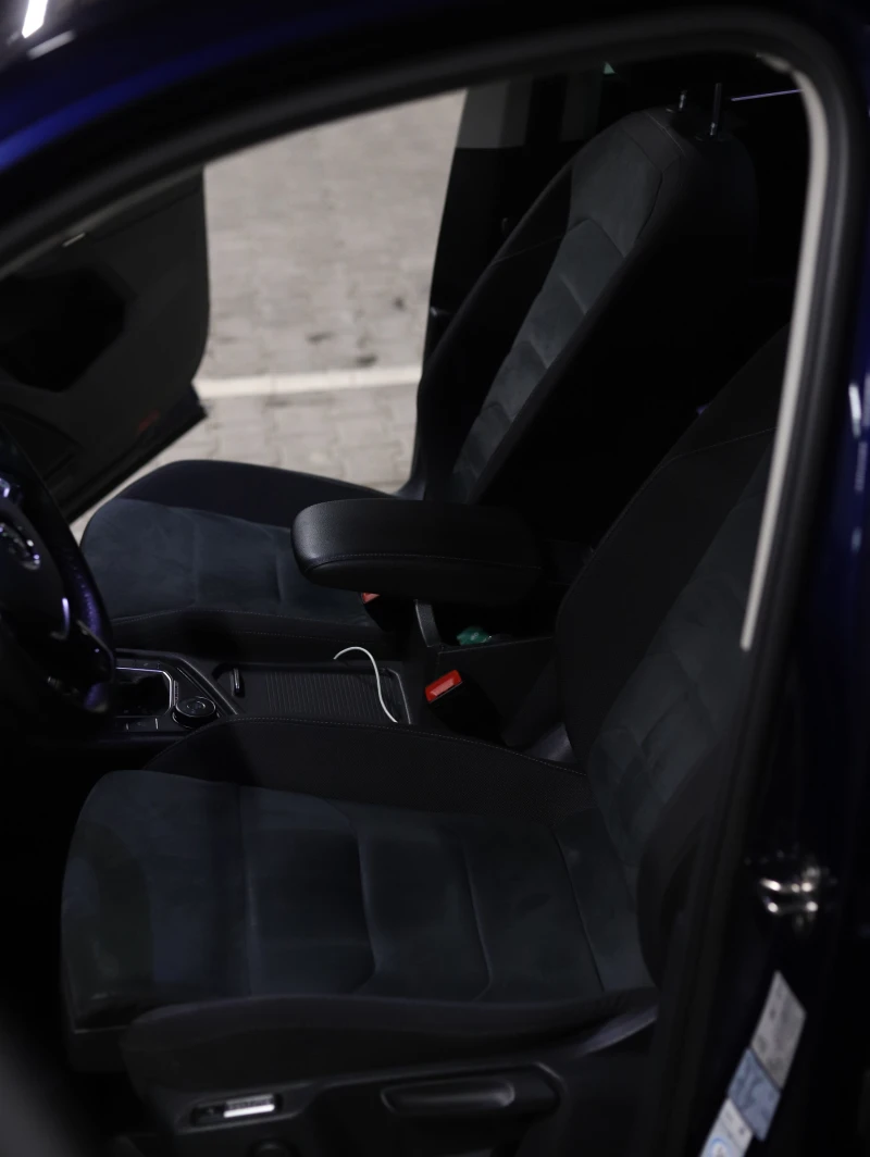 VW Tiguan, снимка 8 - Автомобили и джипове - 52650638