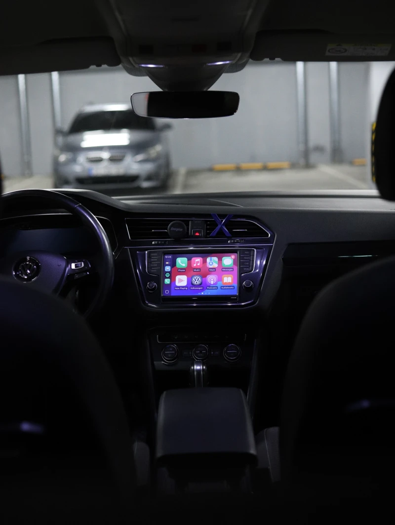 VW Tiguan, снимка 9 - Автомобили и джипове - 52650638