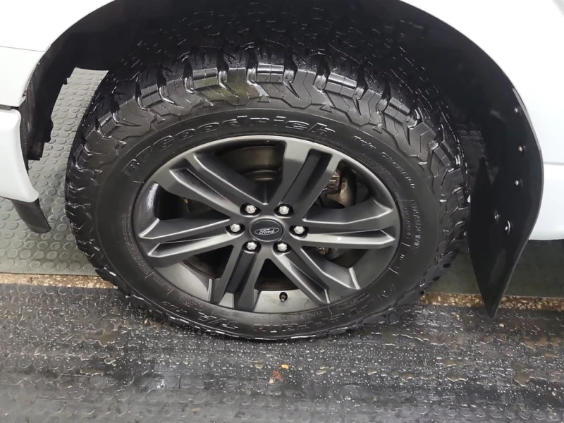 Ford F150 * LARIAT CREW CAB STD BED * CARFAX * ЦЕНА ДО БГ, снимка 8 - Автомобили и джипове - 53286955