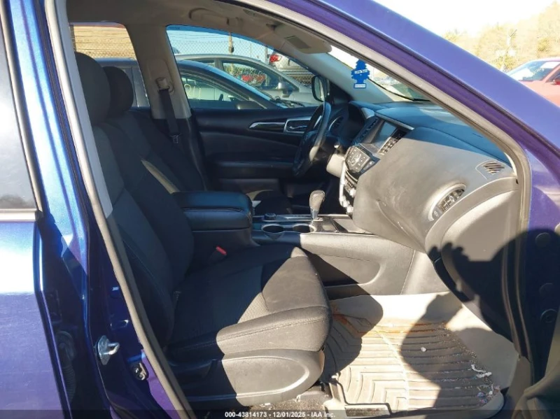 Nissan Pathfinder 3.5l Sv, снимка 5 - Автомобили и джипове - 53594344