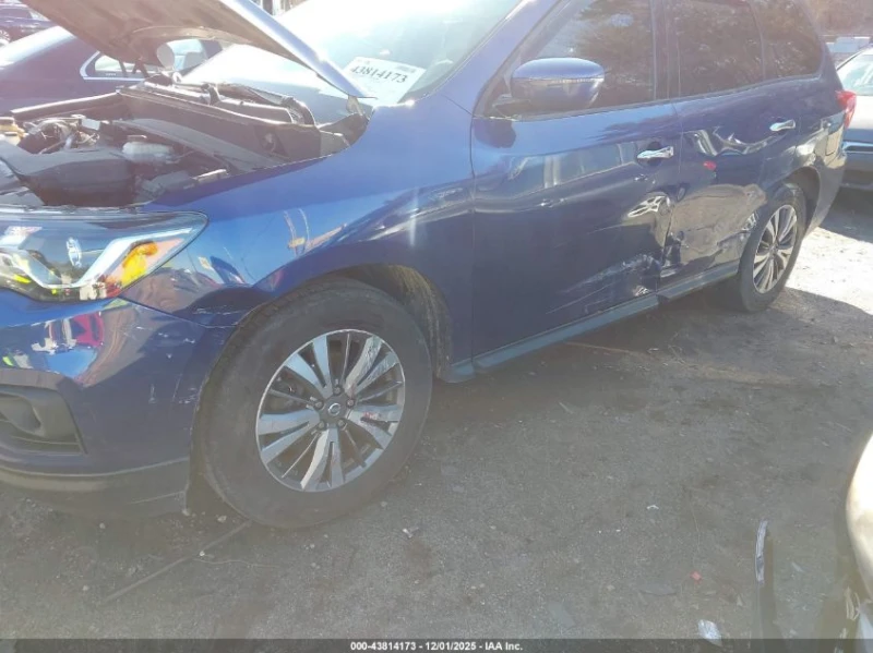 Nissan Pathfinder 3.5l Sv, снимка 12 - Автомобили и джипове - 53594344