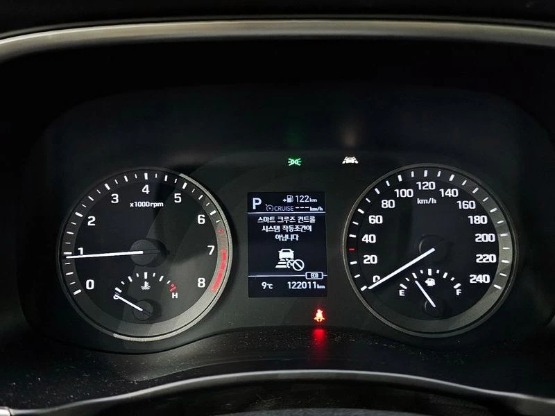 Hyundai Tucson Gasoline 1.6 turbo 2WD| 174к.с.| ВКЛ.ТЕХНОТЕСТ, снимка 8 - Автомобили и джипове - 55294169