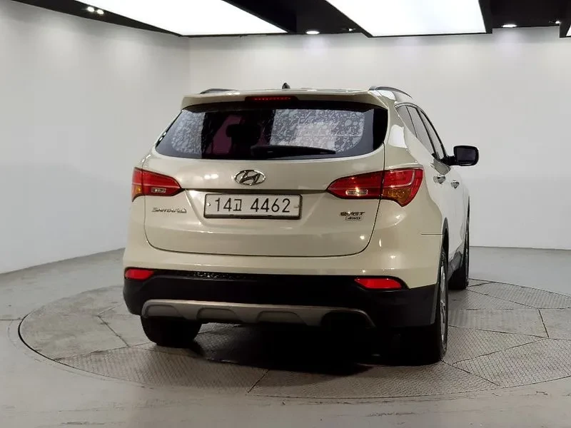Hyundai Santa fe 2.0 CRDi 4WD - САМО 30% АВАНС, снимка 3 - Автомобили и джипове - 56159050