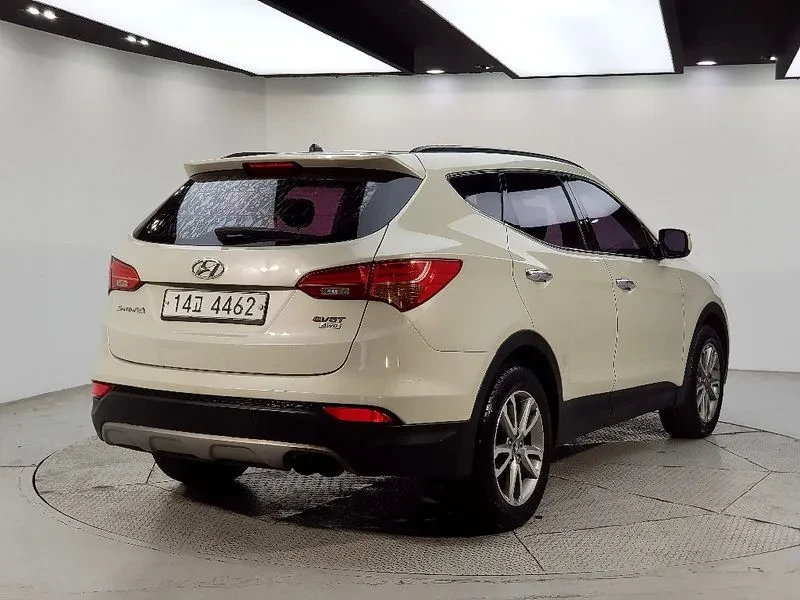 Hyundai Santa fe 2.0 CRDi 4WD - САМО 30% АВАНС, снимка 4 - Автомобили и джипове - 56159050
