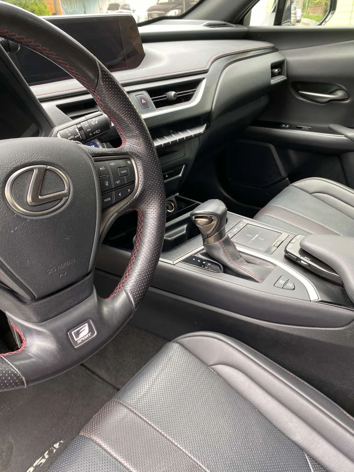 Lexus UX 250h F Sports 4x4 Гаранционен  - изображение 5