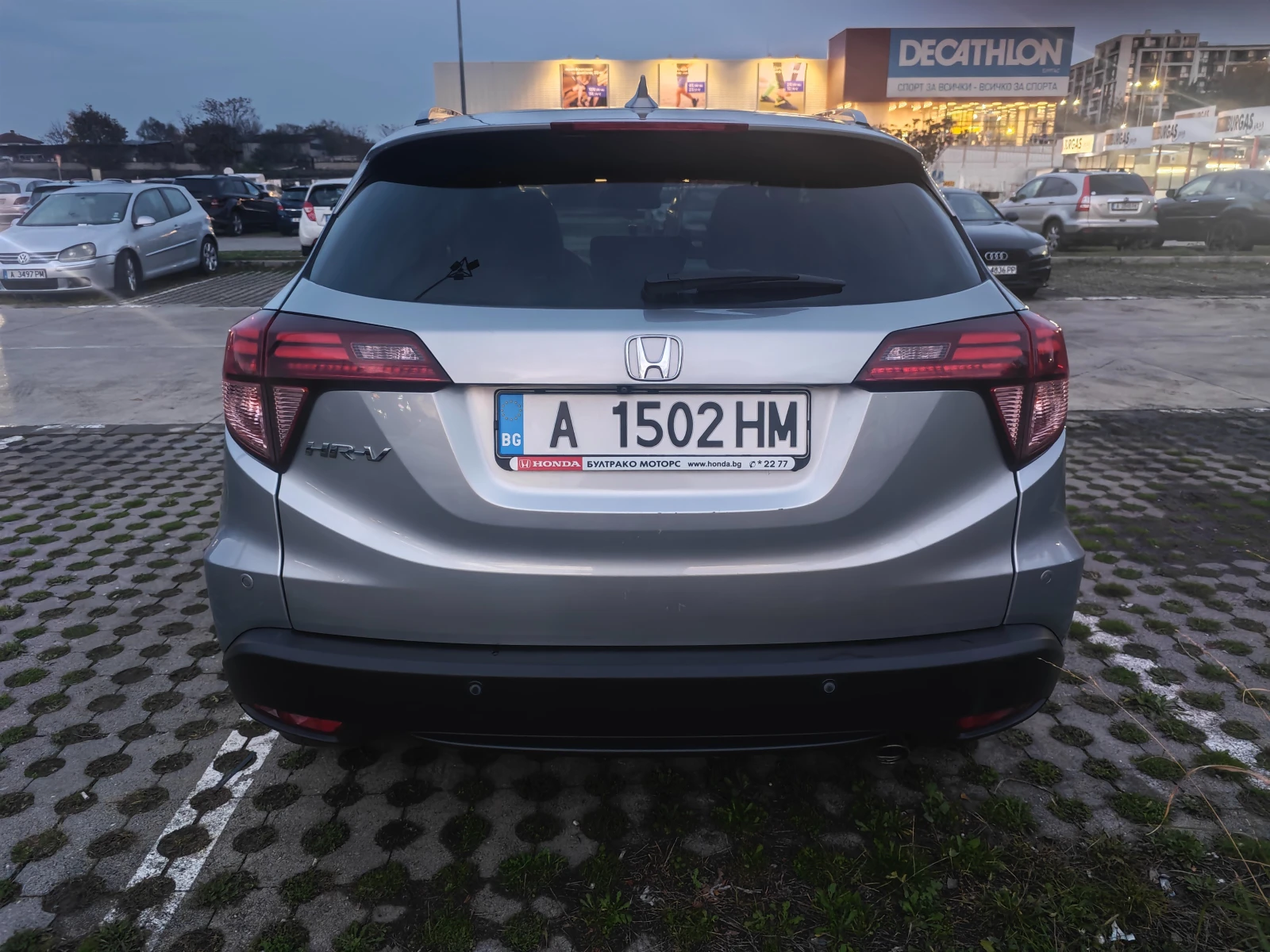 Honda Hr-v 1.5 I-VTEC Executive, панорамен покрив, автоматик - изображение 7