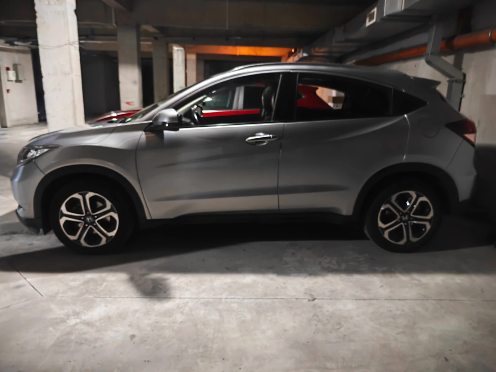 Honda Hr-v 1.5 I-VTEC Executive, панорамен покрив, автоматик - изображение 2