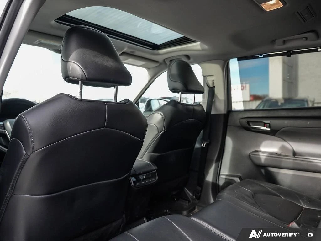 Toyota Highlander XLE * * CARFAX * *   * *  | Mobile.bg   15