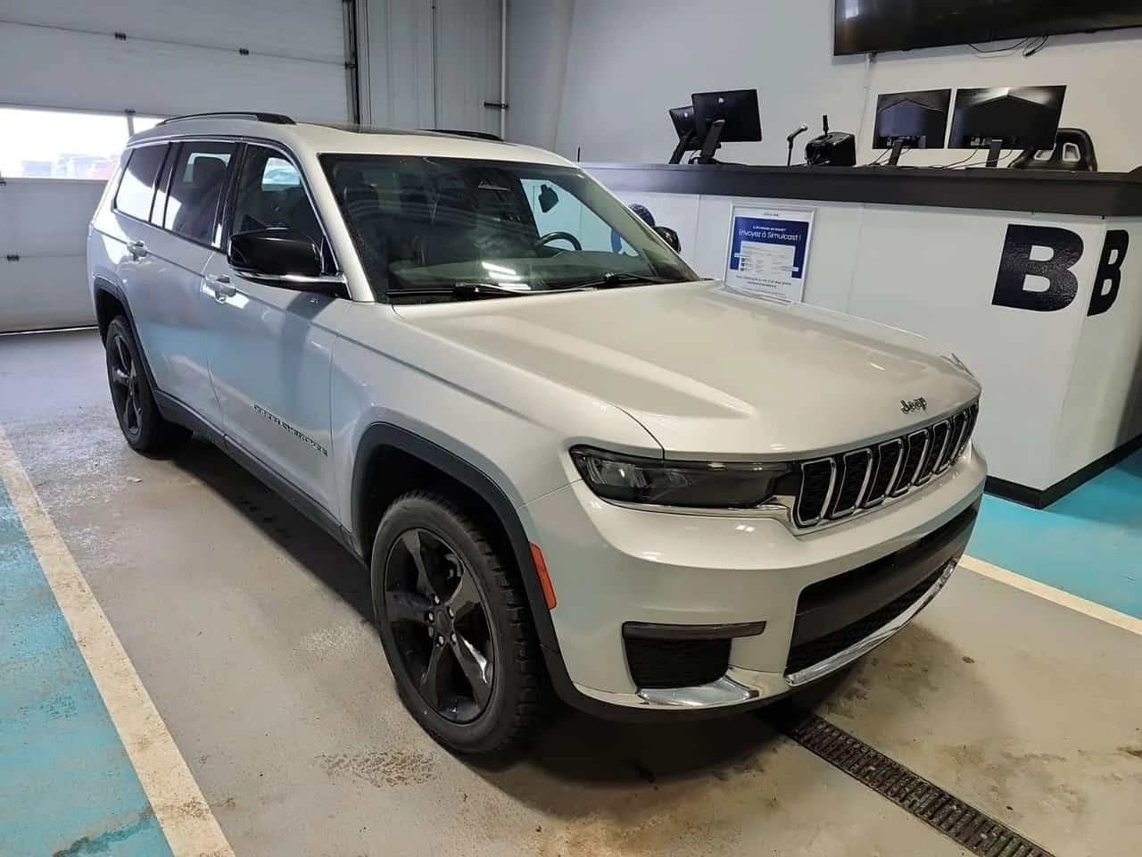 Jeep Grand cherokee * LIMITED * 7 МЕСТА* BLIND SPOT* KEYLESS* , снимка 2 - Автомобили и джипове - 53756168