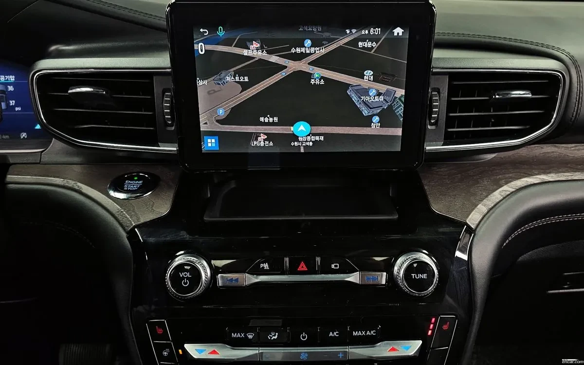 Ford Explorer 3.0 V6 / PLATINUM / B&O / DIGITAL / 360 / PANO, снимка 12 - Автомобили и джипове - 54060185