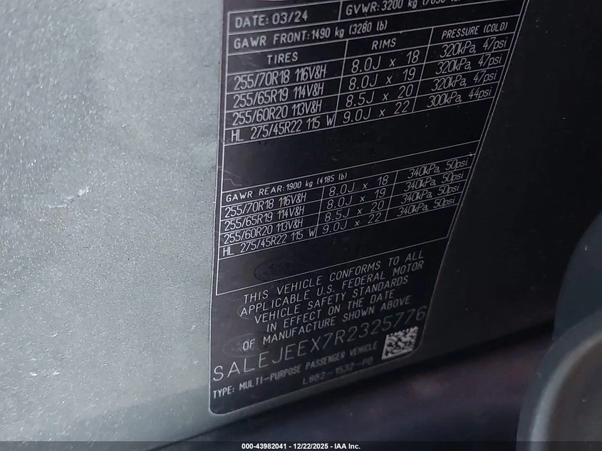 Land Rover Defender 2.0l 110 P300, снимка 9 - Автомобили и джипове - 54351807