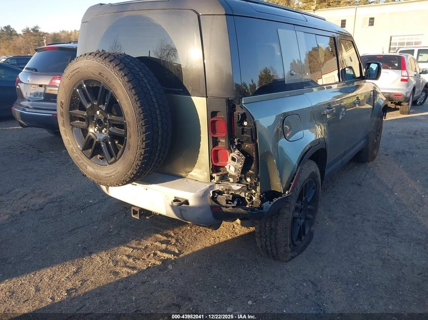 Land Rover Defender 2.0l 110 P300, снимка 6 - Автомобили и джипове - 54351807