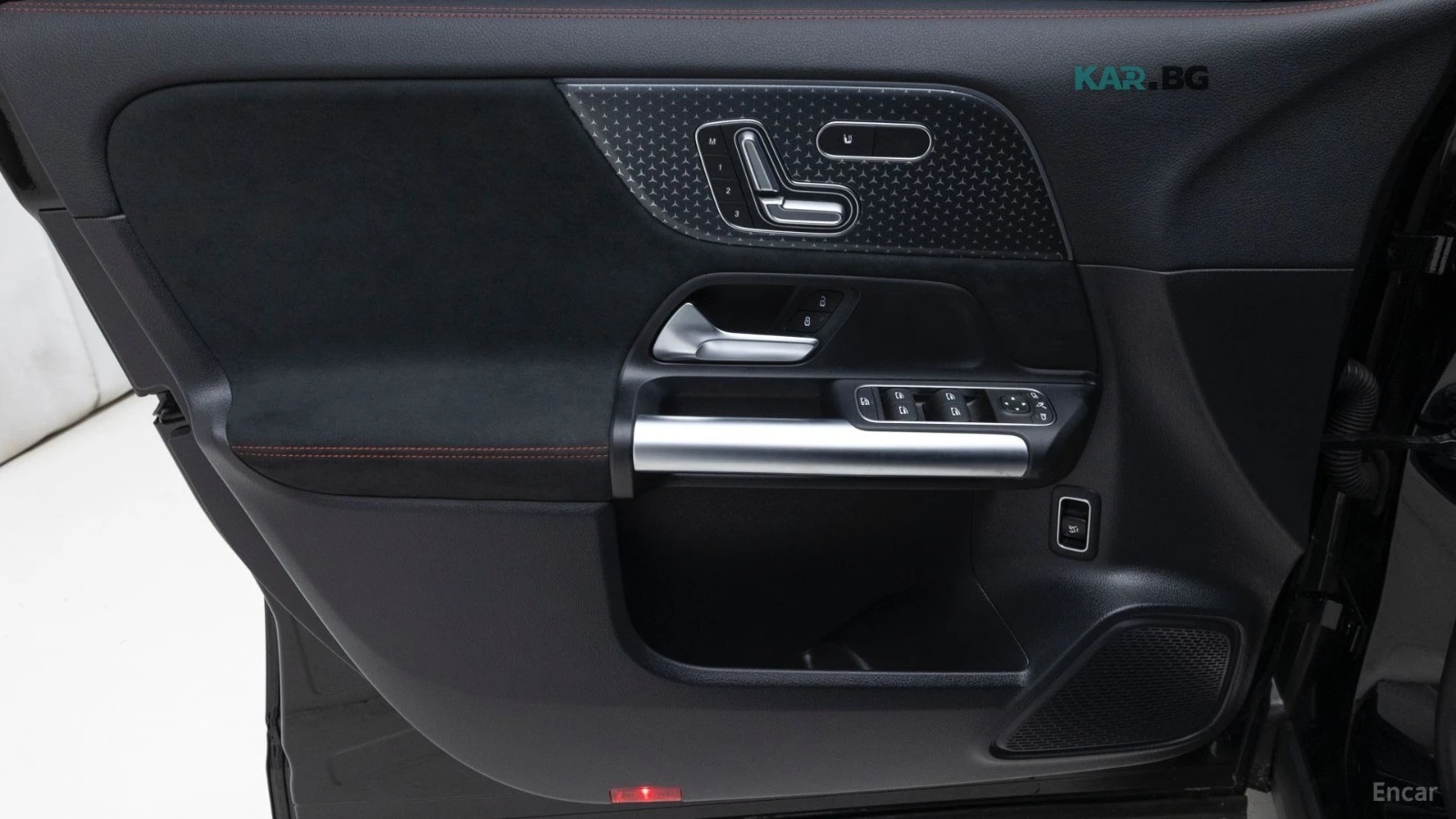 Mercedes-Benz GLA 250 4MATIC/360 VIEW/LANE DEPARTURE/DRIVER ASSIST, снимка 12 - Автомобили и джипове - 54813330